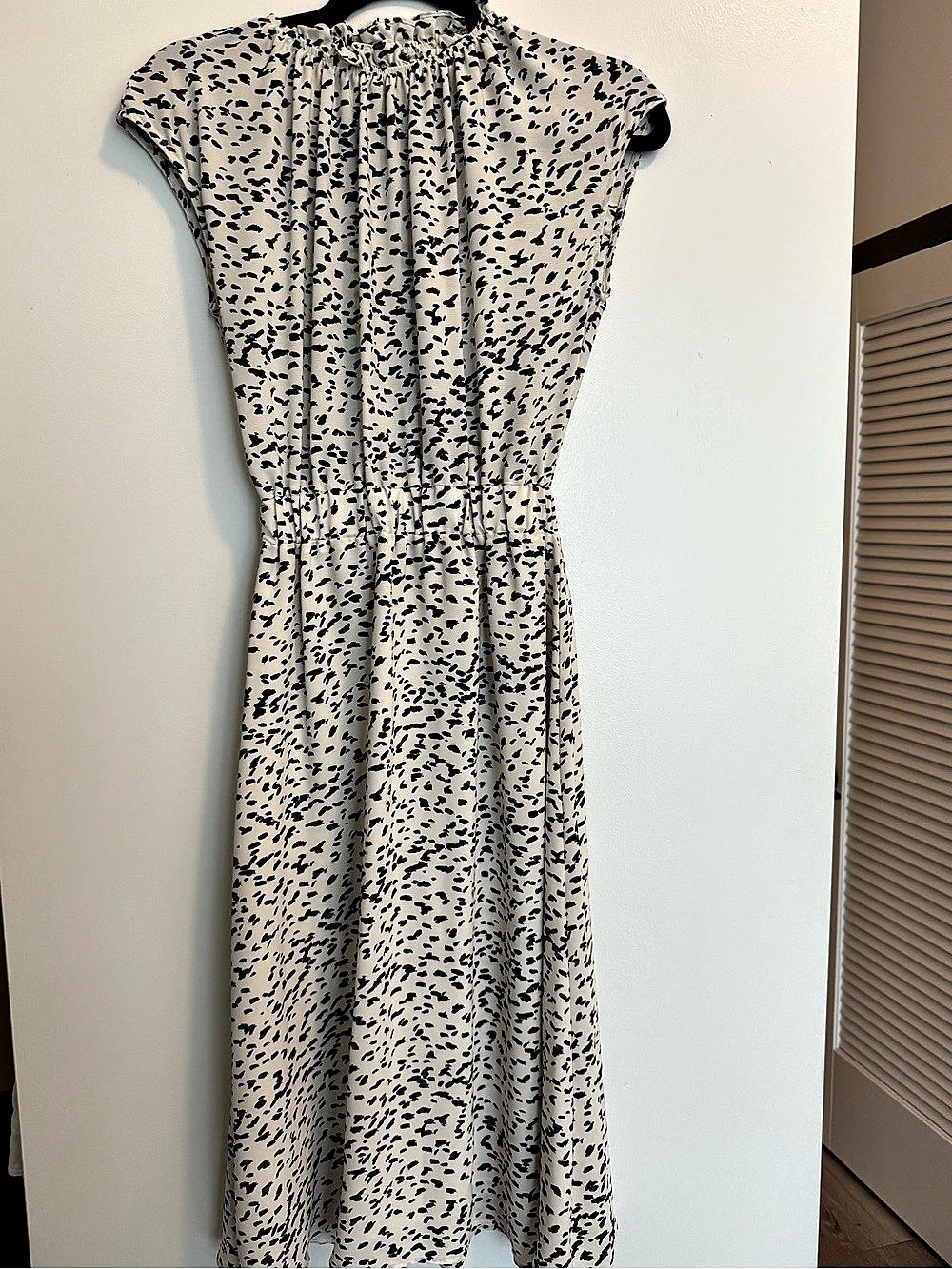 Banana Republic Women's Animal Print Maxi Dress White & Black Petite 00